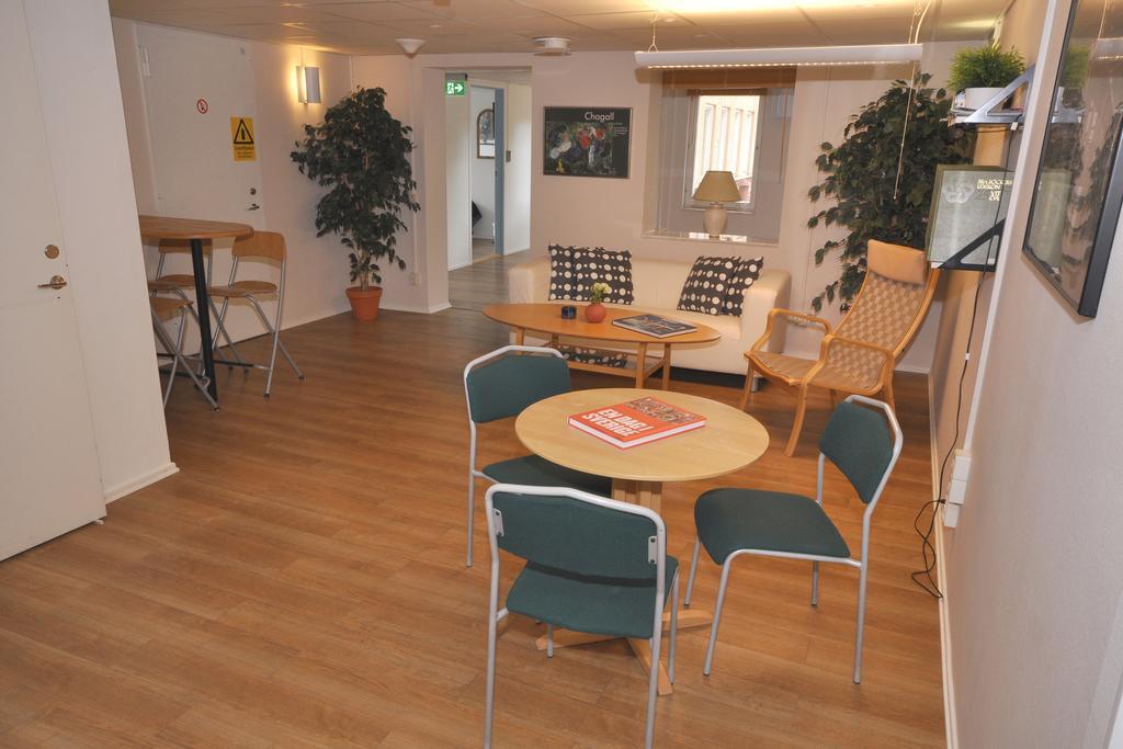 Brandbergens Vandrarhem Haninge Esterno foto
